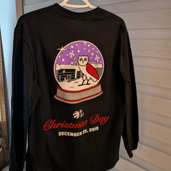 OVO Christmas Raptors Shirt - Picture 2 of 3